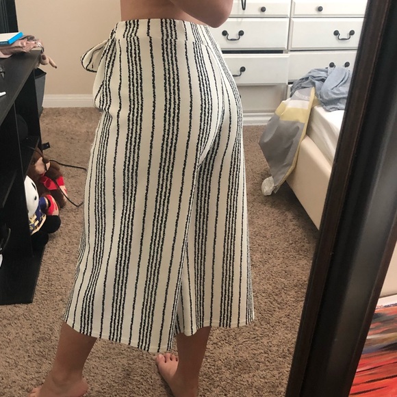 Striped Midi Skirt - Picture 3 of 4